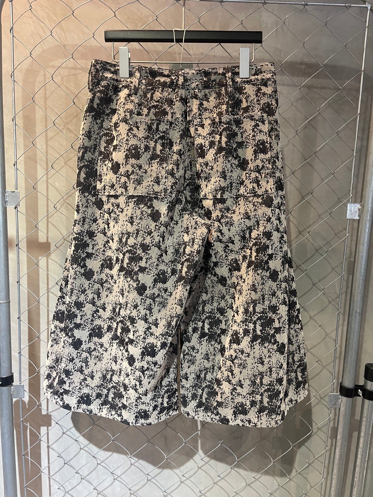 DAPPLE WILD TUCK DENIM