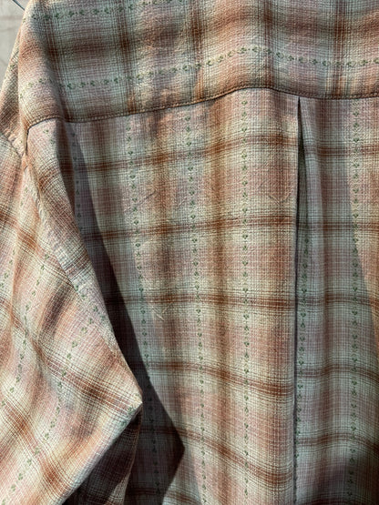 FLOWER DOBBY PLAID LONG SHIRT